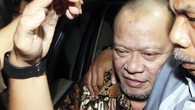 La Nyalla Mahmud Mattalitti Divonis Bebas